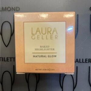 Laura Geller highlighter and blush bundle